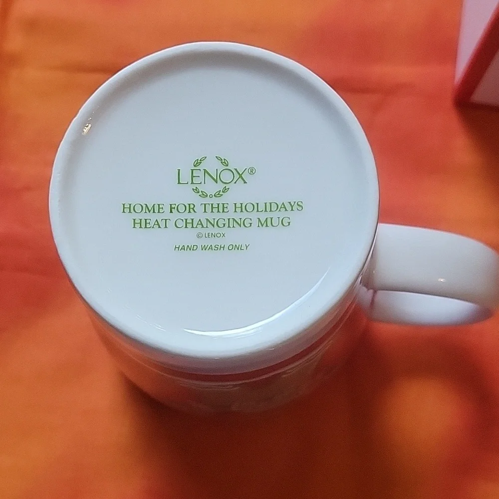 Lenox Gingerbread Mug New Color Changing Holiday Entertaining